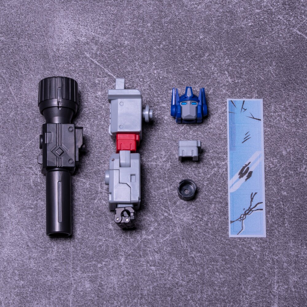 New Bee Studio NB-01 KILLING A - Robot Arm Kit recension och pris